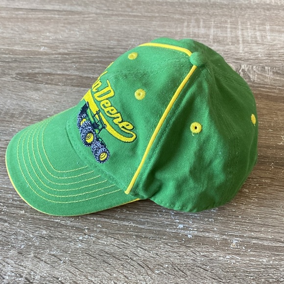 John Deere Hat 🧢 - Picture 6 of 9